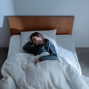 🌙✨ 寝つきを良くする5つの習慣で、あなたの睡眠の質をぐっと改善！